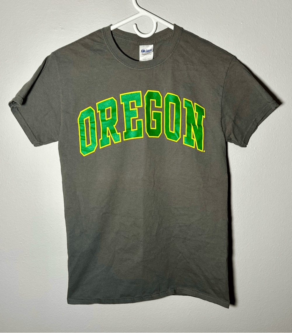 Vintage Oregon Ducks Gray & Green Men’s T-Shirt Gildan Sz S
